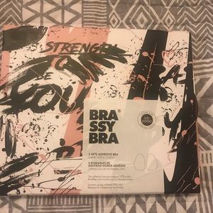 Adhesive strapless bra